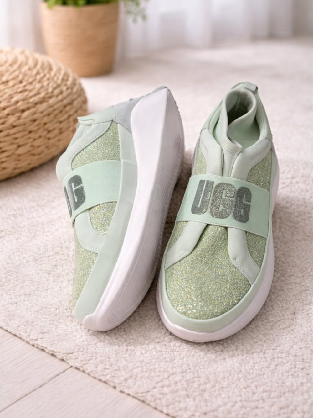 UGG Neutra Sneaker Mint Green Glitter Slip-On Platform Shoes 9.5